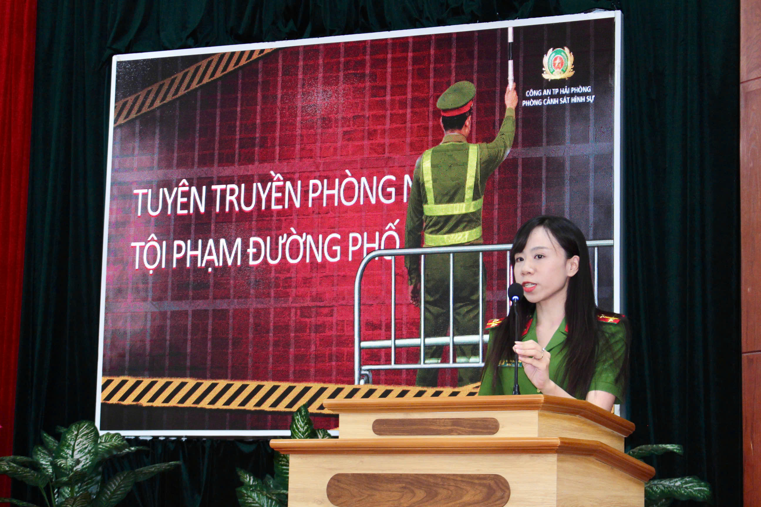 Công an phường Gia Viên tổ chức chương trình giáo dục phòng ngừa thanh, thiếu niên có nguy cơ vi phạm pháp luật